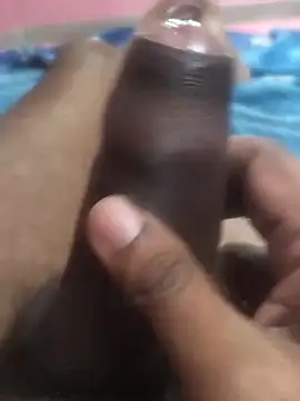 Snapshot of omar23121 chatting on January 19, 7:58 pm omar23121 online show from January 19, 7:58 pm