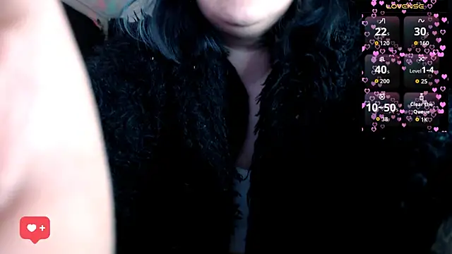 Psychobitch7 online show from April 5, 9:23 pm