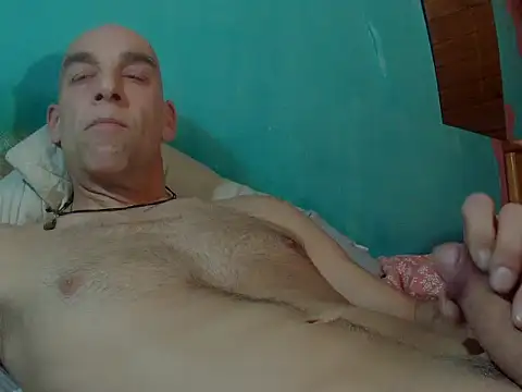 Snapshot of porno-freak chatting on December 6, 10:19 pm porno-freak online show from December 6, 10:19 pm