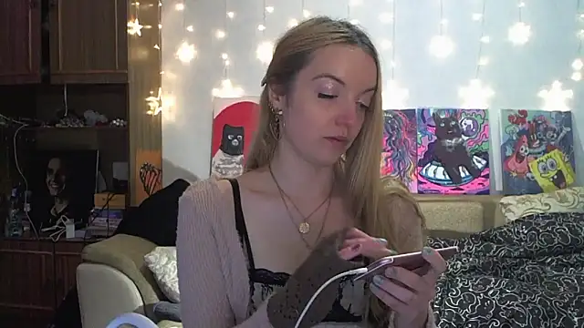 SecretSophia online show from January 5, 3:43 am