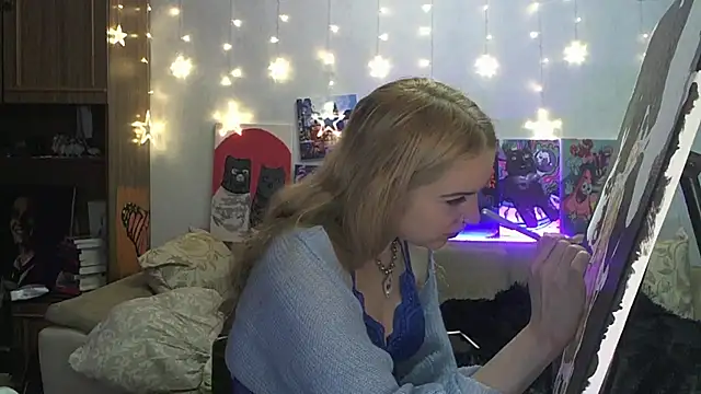 SecretSophia online show from March 1, 11:15 pm