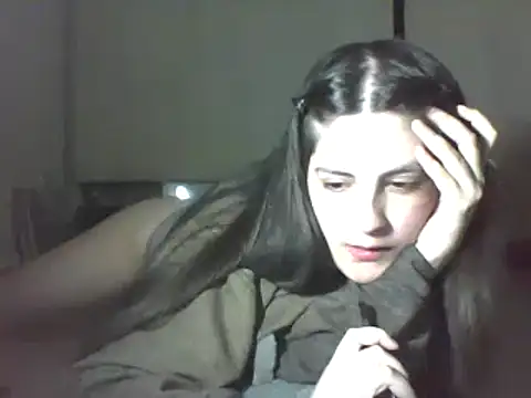 Snapshot of Insomniacl chatting on December 21, 4:30 am Insomniacl online show from December 21, 4:30 am