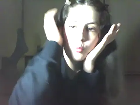 Snapshot of Insomniacl chatting on March 21, 4:17 am Insomniacl online show from March 21, 4:17 am