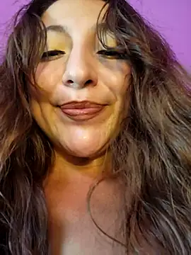 VickyHoult online show from February 1, 9:02 pm