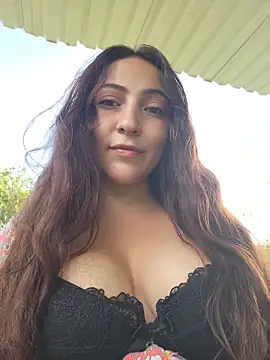 VickyHoult online show from June 4, 9:32 pm