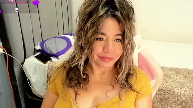 Snapshot of Tiffany_teressa chatting on September 30, 4:17 am Tiffany teressa online show from September 30, 4:17 am