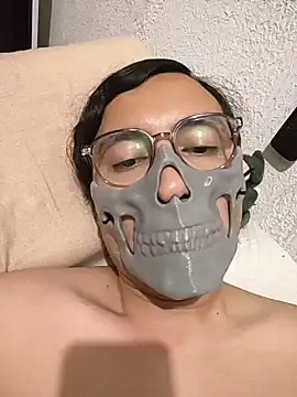 HardestPepe online show from March 27, 7:14 am