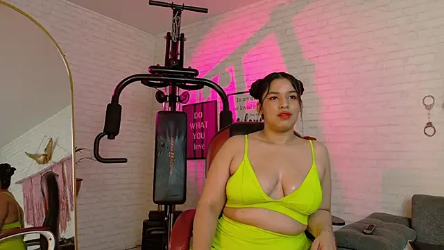 Roxahank online show from January 7, 8:11 pm