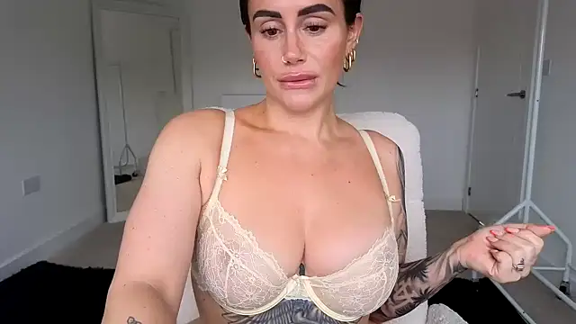LibbyLoveHeartx online show from July 13, 9:12 am
