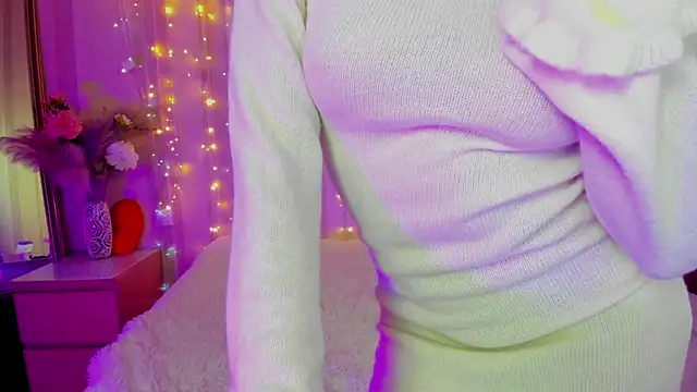 Snapshot of Danielle_Thomas chatting on March 13, 1:50 pm Danielle Thomas online show from March 13, 1:50 pm