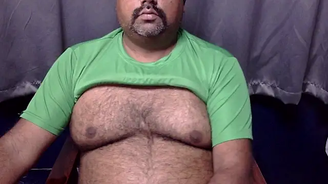 hairysubcub 70 online show from March 31, 7:09 am