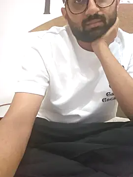 love4shownude online show from March 15, 5:19 pm