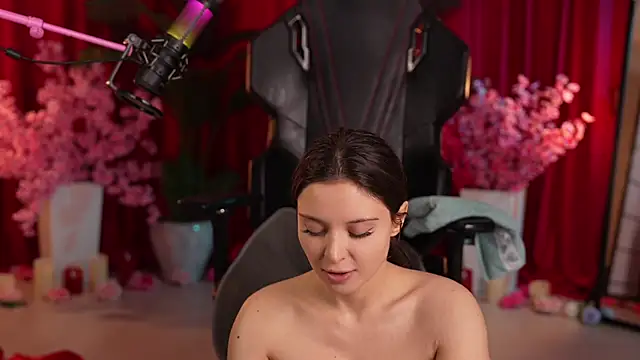 KittyCaitlin online show from March 2, 5:54 am