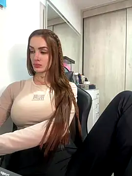 Snapshot of SofiaCarter chatting on September 11, 3:50 am SofiaCarter online show from September 11, 3:50 am