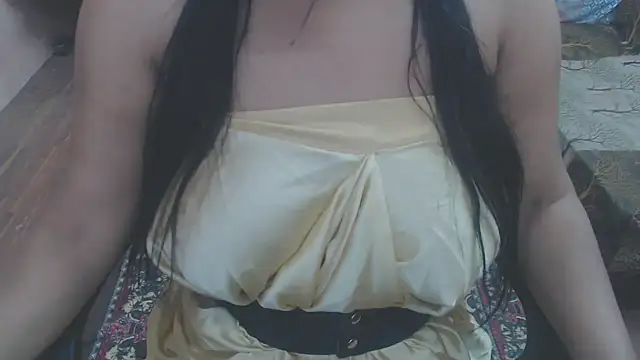 Snapshot of Mahikhanna_ chatting on February 5, 7:18 pm Mahikhanna online show from February 5, 7:18 pm