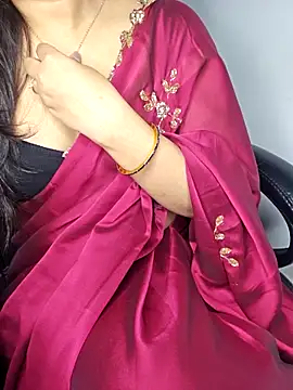 Snapshot of aliyaah_singh chatting on September 19, 5:35 pm aliyaah singh online show from September 19, 5:35 pm