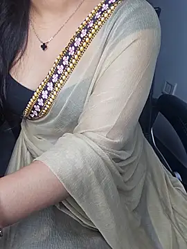 Snapshot of aliyaah_singh chatting on September 25, 5:38 pm aliyaah singh online show from September 25, 5:38 pm