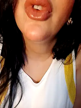 Queen sousou online show from March 20, 12:30 am