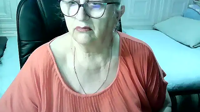 LolkaAlyss online show from March 25, 7:09 pm