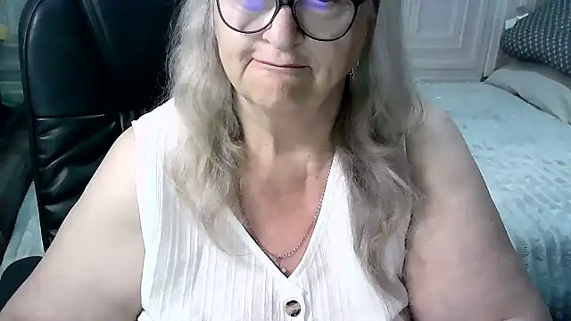 LolkaAlyss online show from May 9, 3:45 am