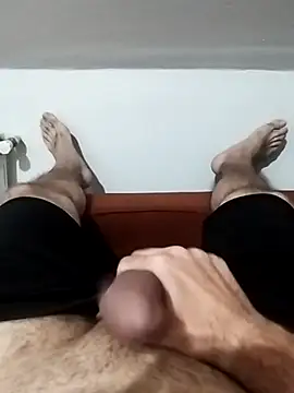 Snapshot of Aykut1990 chatting on October 20, 6:08 pm Aykut1990 online show from October 20, 6:08 pm