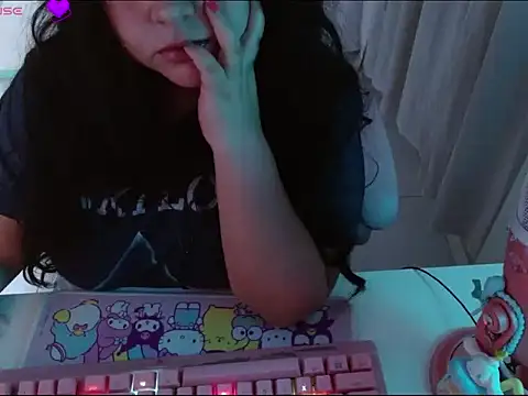 Snapshot of KittyK3 chatting on September 9, 3:50 am KittyK3 online show from September 9, 3:50 am