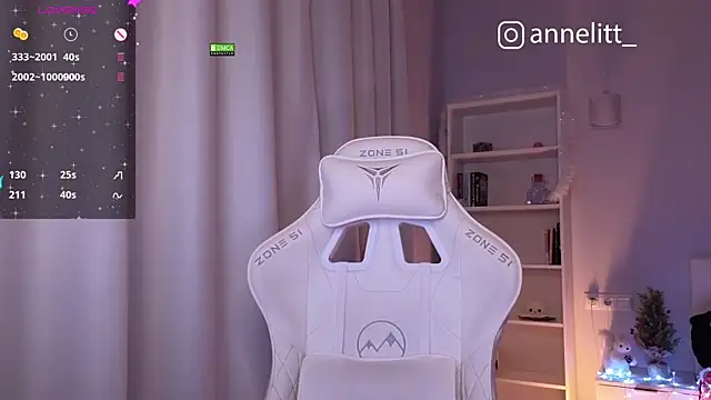 Snapshot of Annelitt chatting on December 24, 8:05 pm Annelitt online show from December 24, 8:05 pm