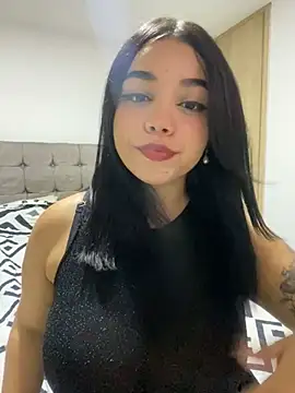 Snapshot of -Camila chatting on December 22, 1:55 am -Camila online show from December 22, 1:55 am