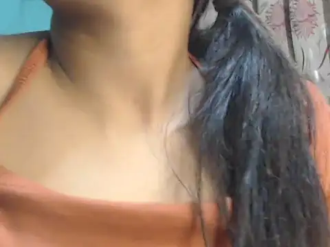 Snapshot of NancyRuvi chatting on December 30, 3:24 pm NancyRuvi online show from December 30, 3:24 pm