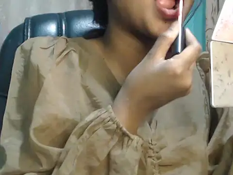 Snapshot of NancyRuvi chatting on February 13, 3:56 pm NancyRuvi online show from February 13, 3:56 pm