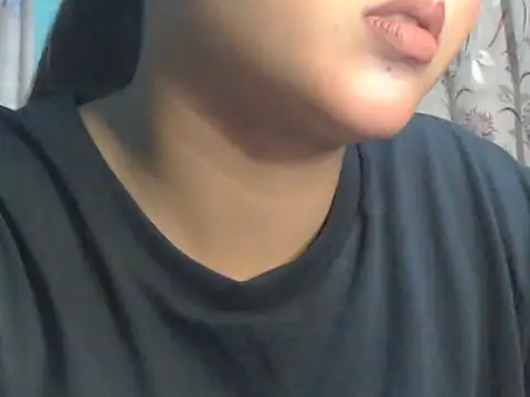 Snapshot of NancyRuvi chatting on November 17, 3:07 pm NancyRuvi online show from November 17, 3:07 pm