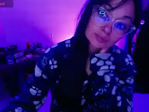 Snapshot of Alexa-Sweet69 chatting on December 11, 4:18 am Alexa-Sweet69 online show from December 11, 4:18 am