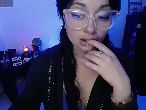 Snapshot of Alexa-Sweet69 chatting on December 29, 12:20 am Alexa-Sweet69 online show from December 29, 12:20 am
