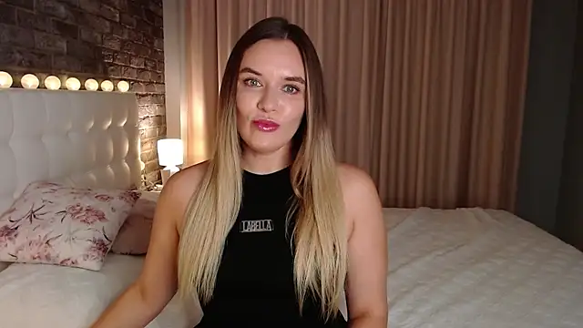 Snapshot of starrydoll chatting on September 12, 4:51 pm starrydoll online show from September 12, 4:51 pm