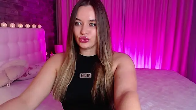 Snapshot of starrydoll chatting on January 13, 4:01 pm starrydoll online show from January 13, 4:01 pm