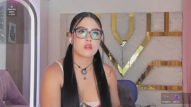 sophy champagne online show from May 13, 1:36 am