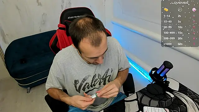 Raamoss online show from December 11, 7:57 pm