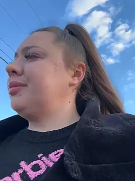 Sara Slow online show from February 19, 1:39 pm