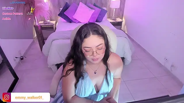 emmy walker online show from November 10, 11:09 am