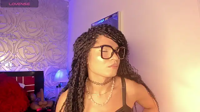 vennus1  online show from January 27, 9:22 pm