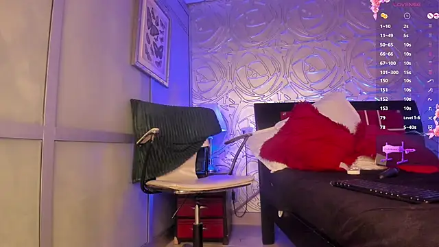 vennus1  online show from January 28, 4:30 pm