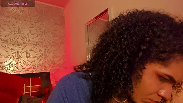 vennus1  online show from March 18, 5:31 am