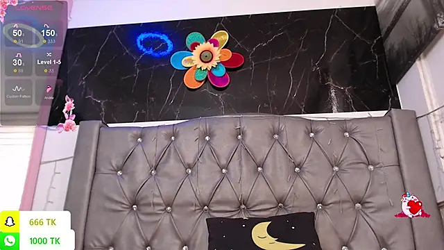 LAILAGUMMY online show from March 20, 2:00 pm