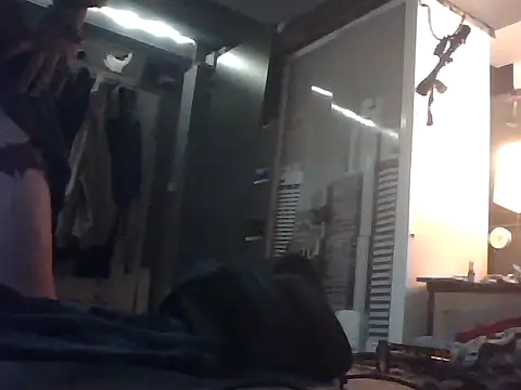 Snapshot of Slutviki69 chatting on October 27, 10:36 pm Slutviki69 online show from October 27, 10:36 pm