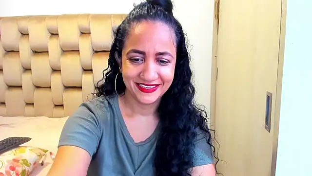 alaskmiller1 online show from May 17, 8:49 pm