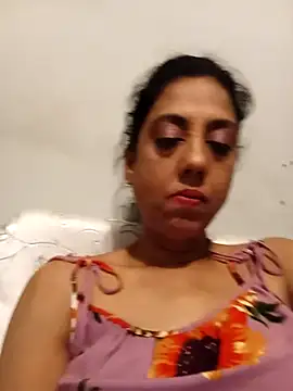 Snapshot of Mahi4luv chatting on September 18, 10:34 pm Mahi4luv online show from September 18, 10:34 pm