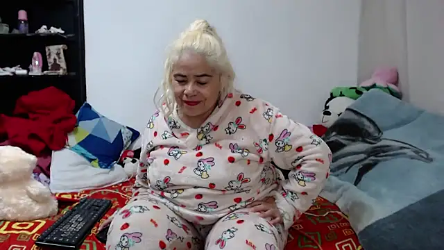 estrellita fugaz16x online show from December 31, 2:40 am