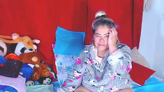 estrellita fugaz16x online show from October 25, 11:29 am