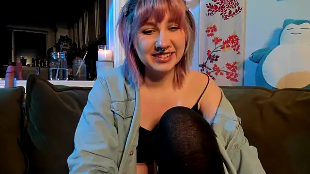 LedaBun online show from March 6, 5:15 am