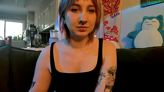 LedaBun online show from March 16, 8:46 pm